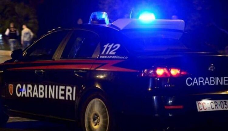 Tragedia tra Napoli e Volla: donna uccisa, un’altra in fin di vita. Ipotesi omicidio-suicidio per amore finito.