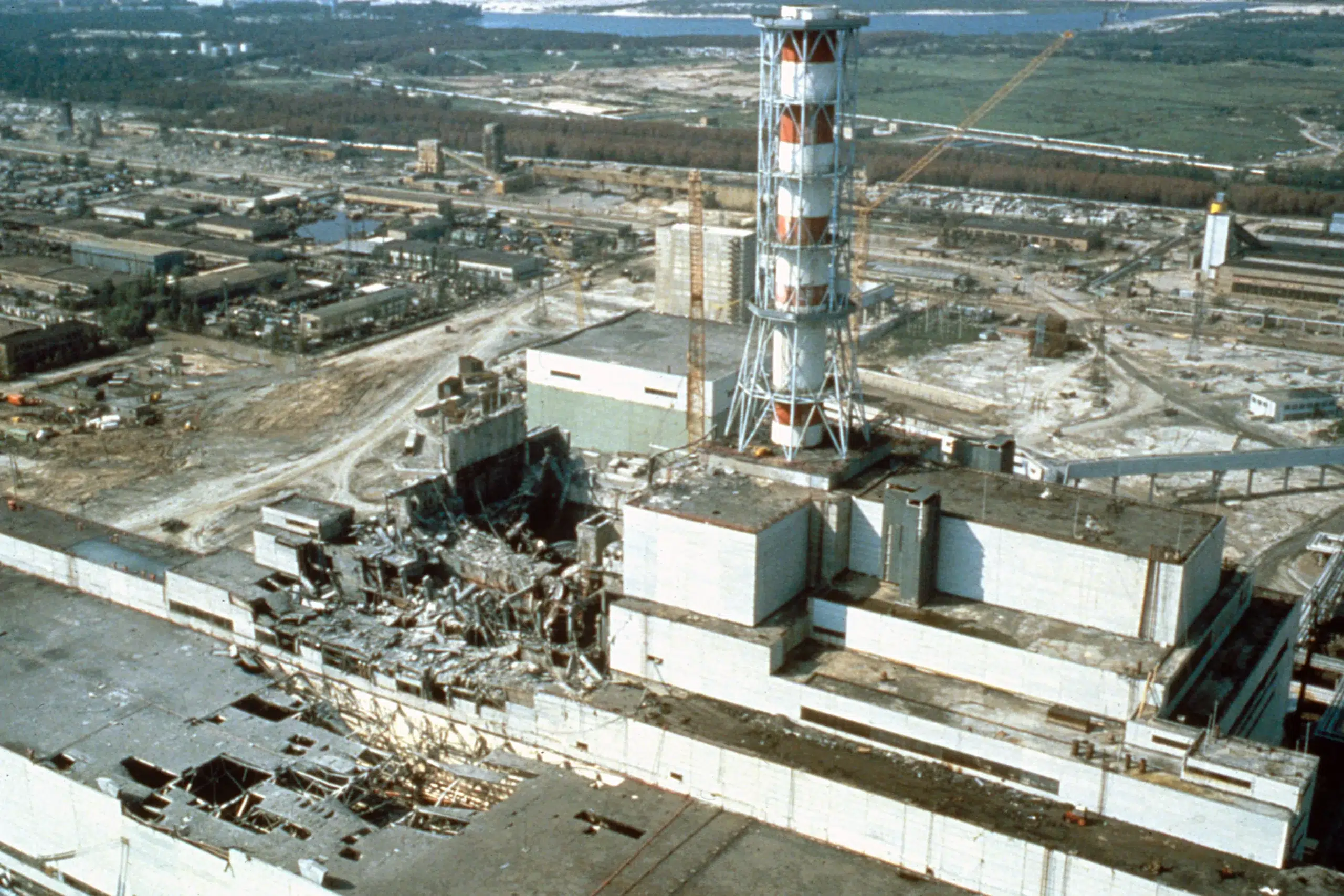Chernobyl, accordo imminente per installare piccoli reattori modulari: svolta energetica tra rischi e opportunità.