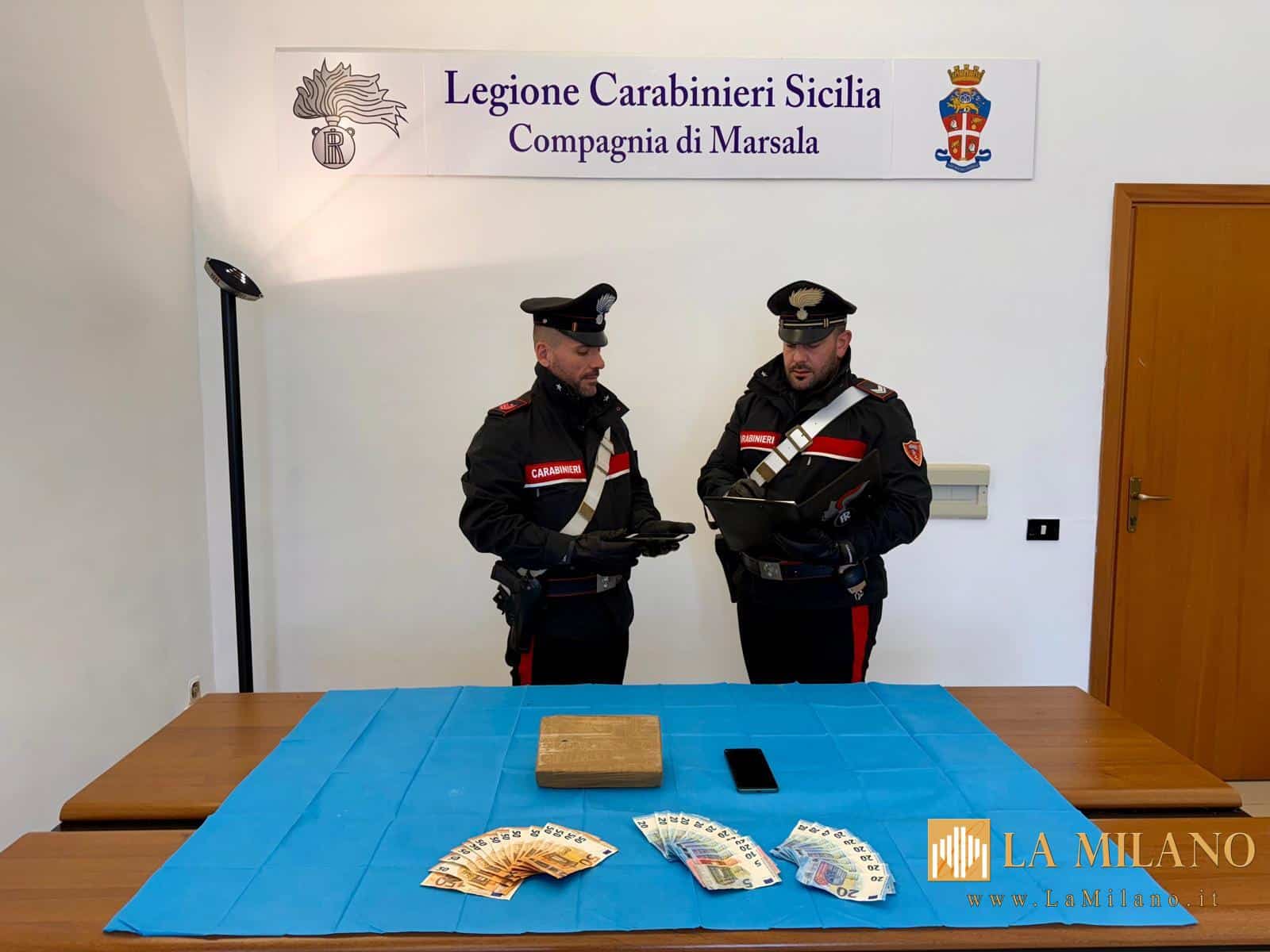 Marsala, fermato a un posto di blocco: in auto oltre 1 kg di cocaina