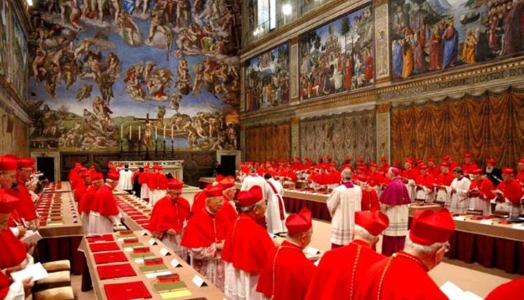 Conclave, clima teso in Vaticano: scontri tra fazioni e voci infondate su Parolin.