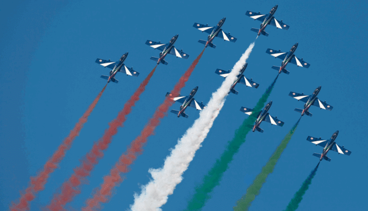 Frecce Tricolori, incidente in volo a Pantelleria: ferito un pilota, interrotto lo show.