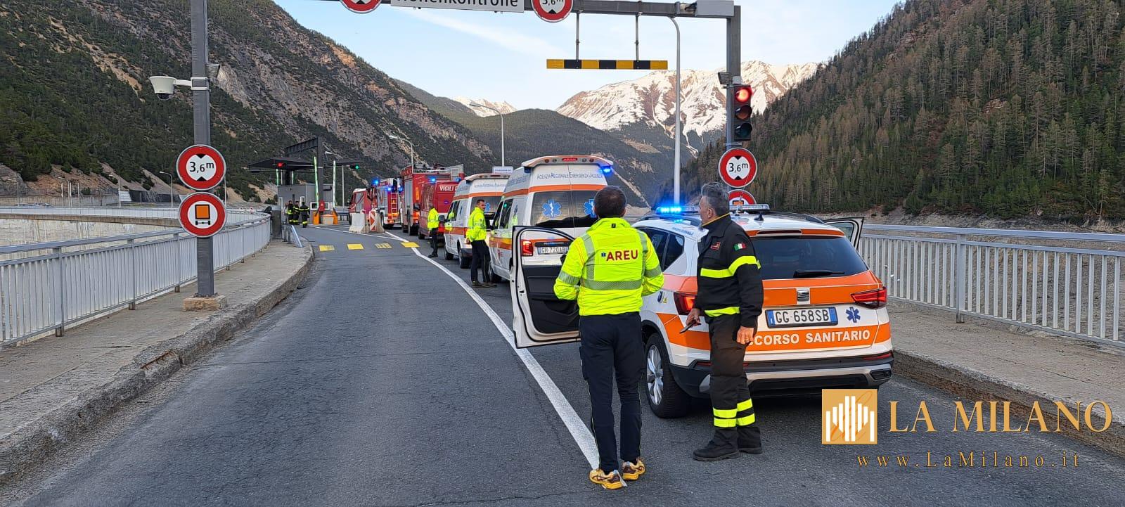 AREU e soccorritori svizzeri uniti per salvare vite in galleria: esercitazione cruciale nel tunnel Munt La Schera in vista delle Olimpiadi 2026.