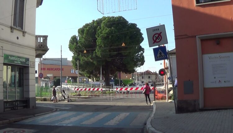 Cesano Maderno, tragedia sui binari: 14enne travolta e uccisa da un treno mentre indossava le cuffie.