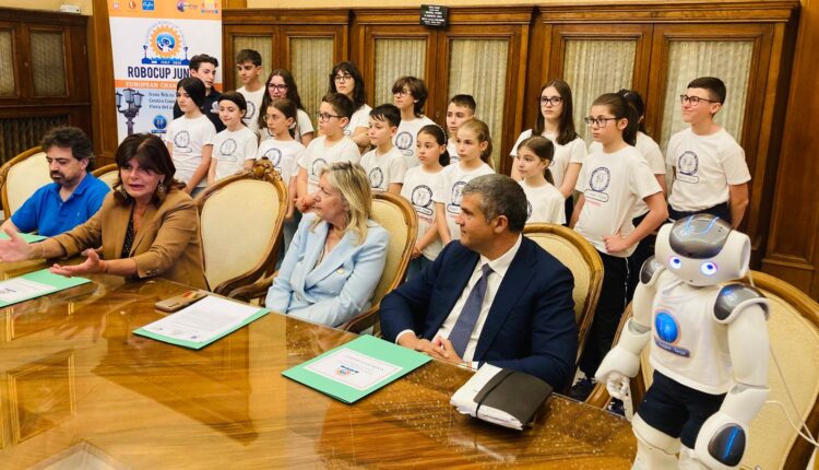 RoboCupJunior Europei 2025: 143 squadre da 12 Paesi in gara a Bari