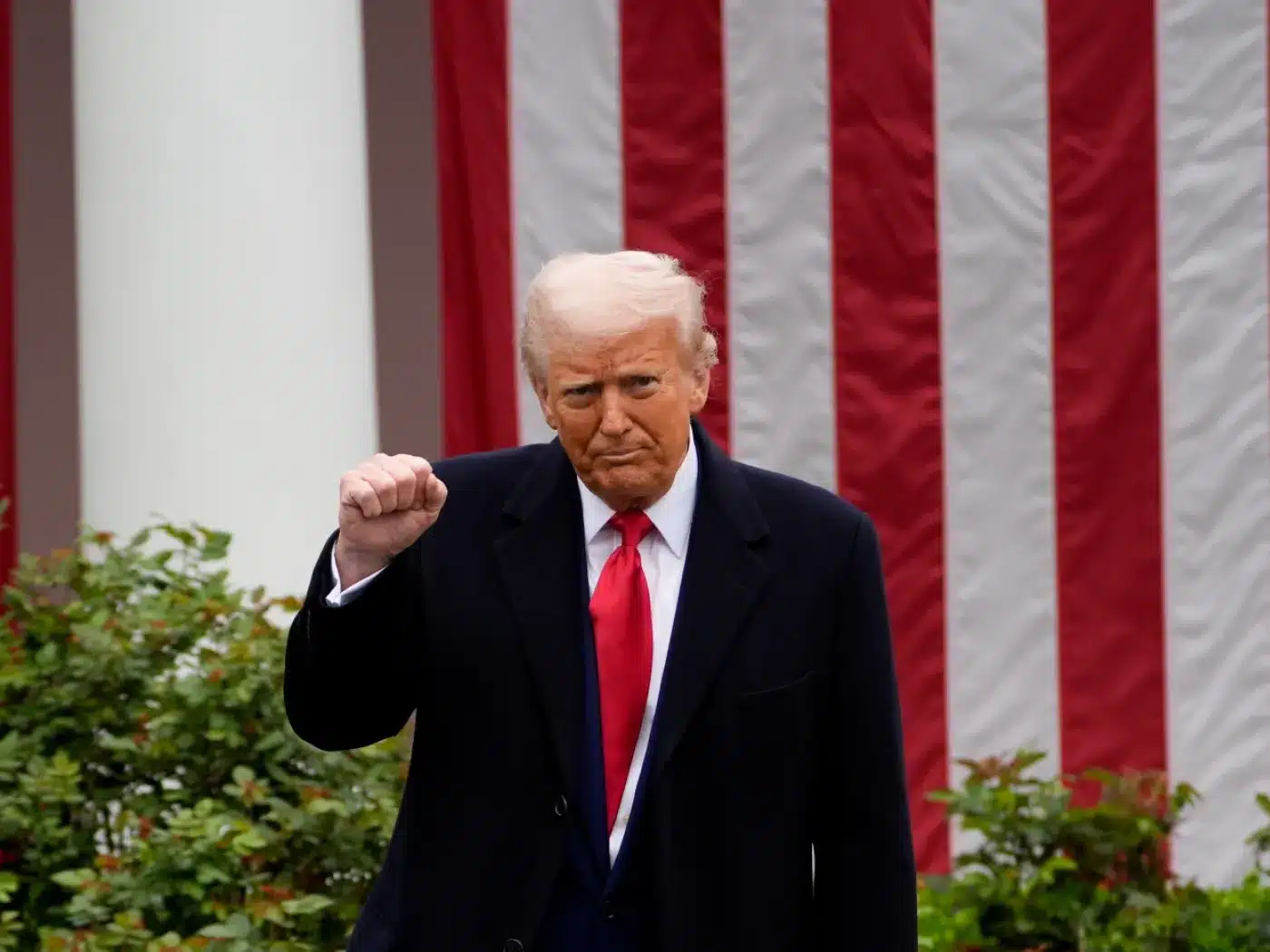 Trump sconfitto sui dazi: giudici federali li dichiarano illegali, la Casa Bianca insorge.