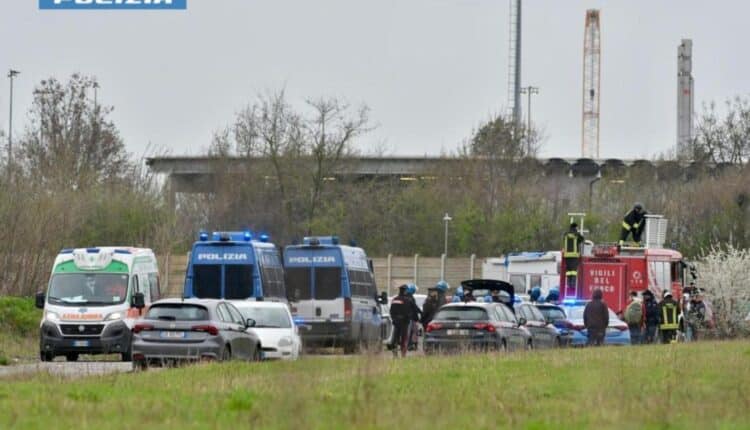 Mantova, rave party abusivo in un capannone a Valdaro: 29 giovani denunciati dalla DIGOS