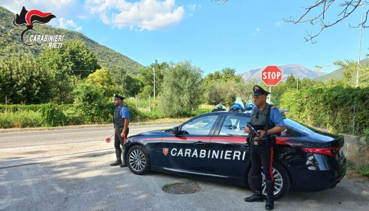 Castel Sant’Angelo, 36enne denunciato per minacce, oltraggio a Pubblico Ufficiale e blocco stradale