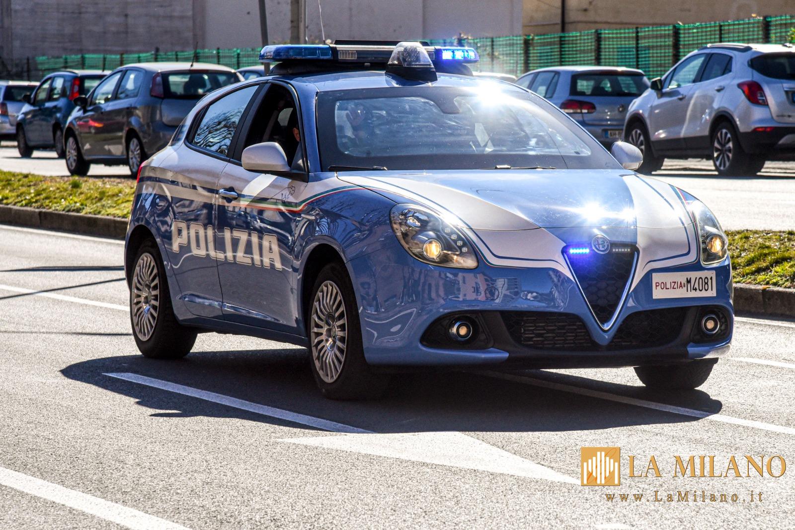 Como: arrestato ricercato salvadoregno e denunciato complice armato di coltello