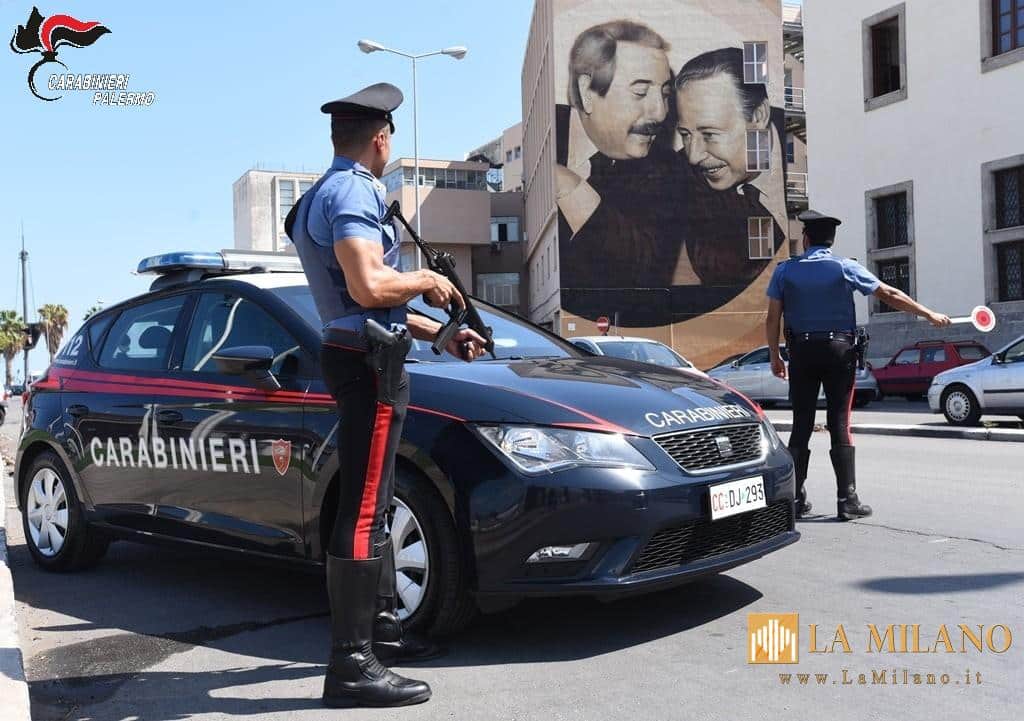 Palermo, ladri in fuga con un’auto rubata: arrestati un 21enne e un minorenne