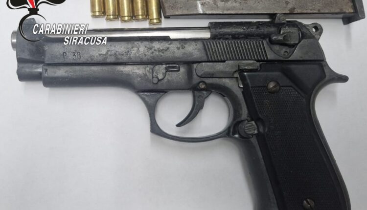 Pachino, arrestato 39enne con pistola clandestina