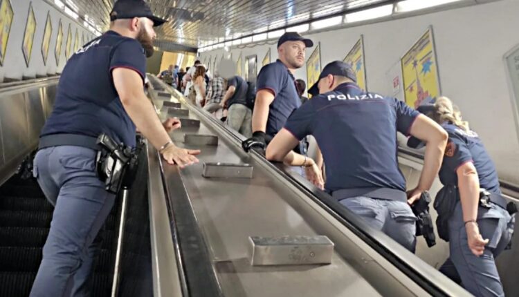 Roma, turista derubata sulla metro: Arrestata una borseggiatrice