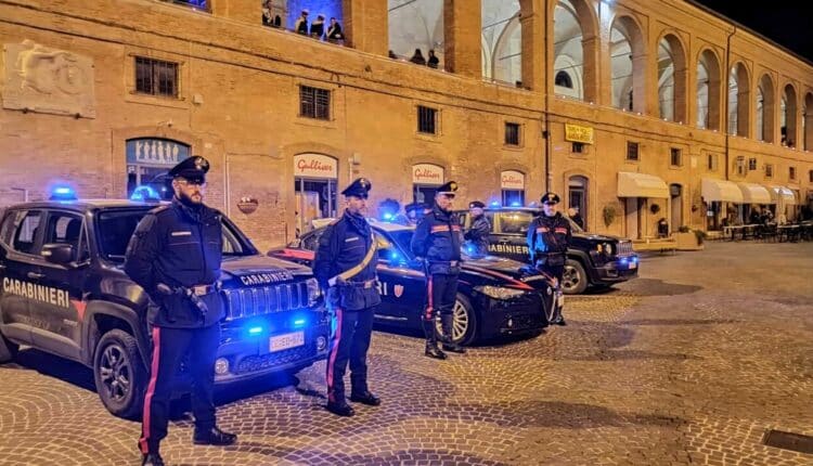 Fabriano, controlli straordinari dei Carabinieri durante il Palio: denunce per droga, evasione e guida in stato di ebbrezza