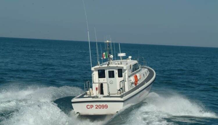 Sbarco di migranti a Filicudi, 26 rintracciati dalla Guardia Costiera e Carabinieri