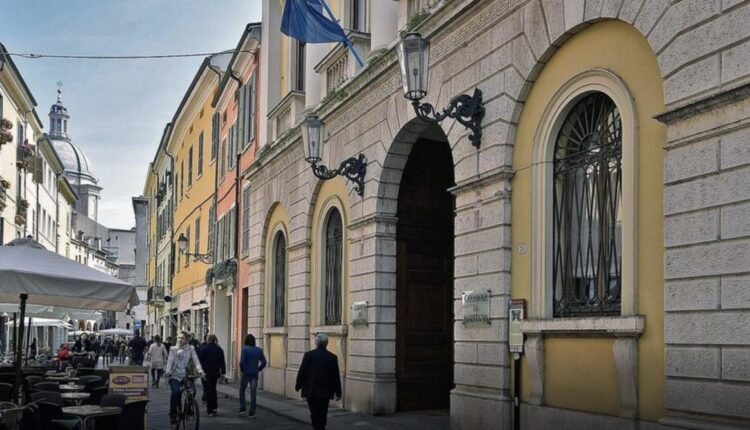 Viadana, 52enne denunciato per tentata violenza su amica della figlia: trovata anche un’arma illegale