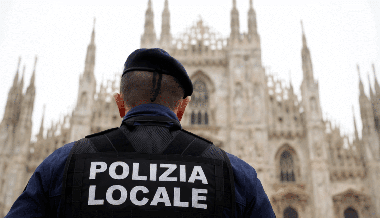 Milano, 5 rapine e scippi dal primo dell'anno: la Polizia di Stato arresta 24enne