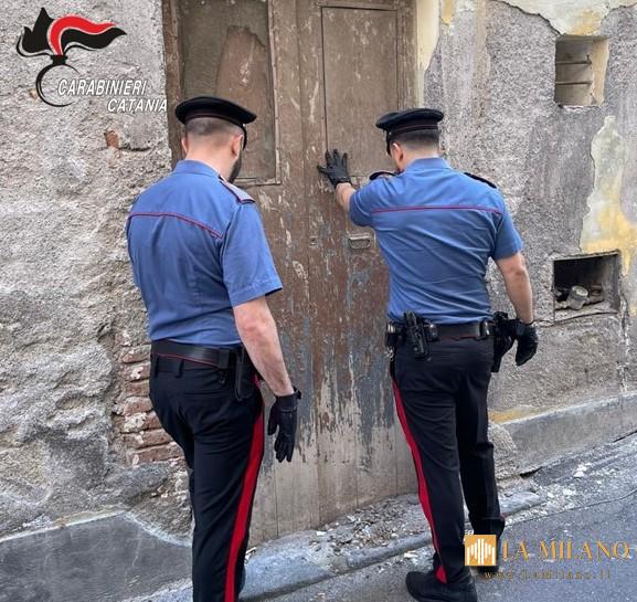 Paternò: controlli dei Carabinieri su stranieri irregolari e attività commerciali