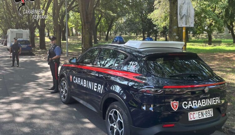 Ferrara, viola il divieto di avvicinamento per incontrare l’ex: Arrestato 20enne