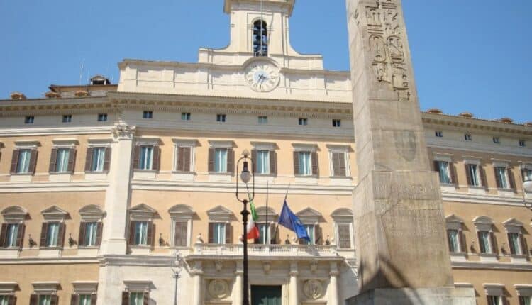 Meloni convoca vertice sull’escalation in Medio Oriente: monitoraggio permanente e appello alla diplomazia