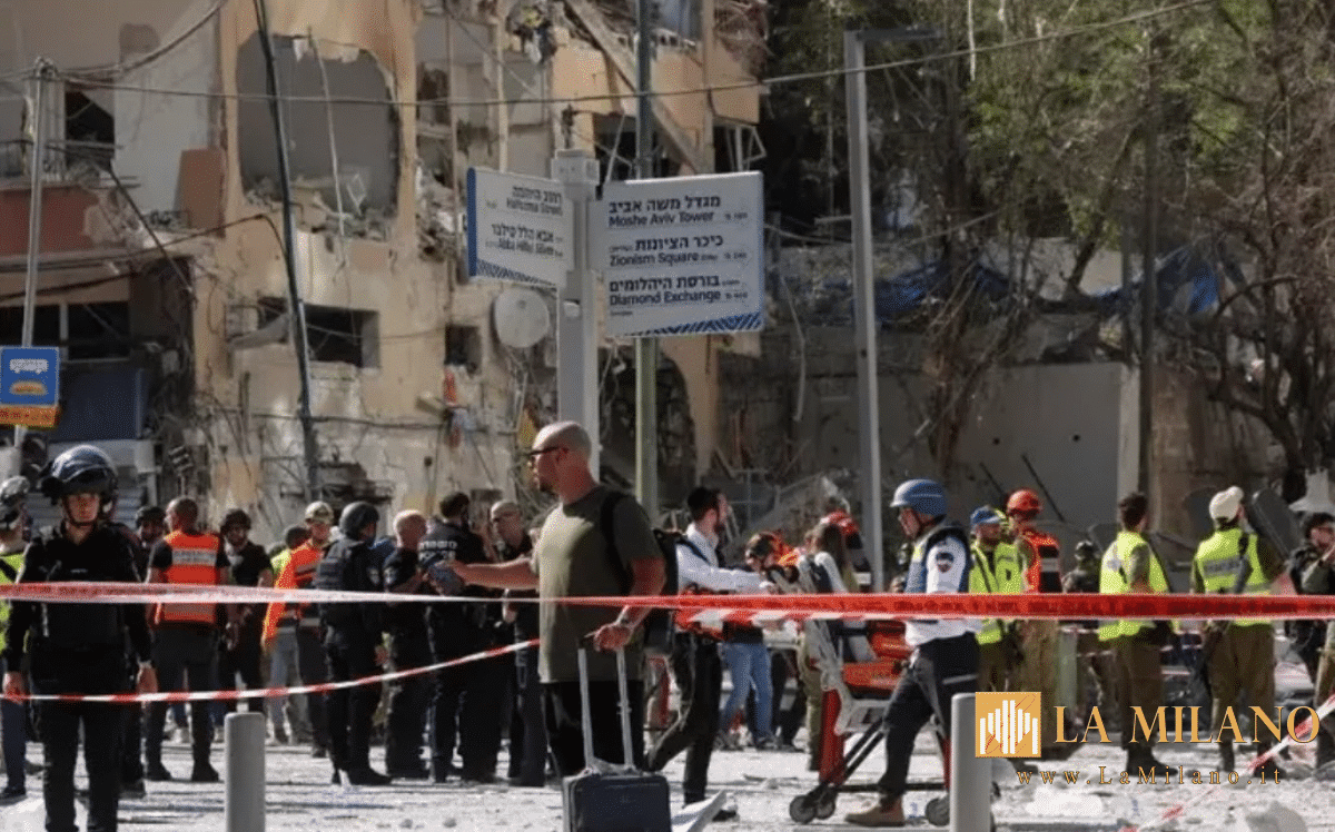 Missile iraniano colpisce Beer Sheva: danni a edifici civili e stazioni evacuate