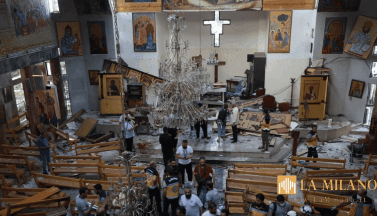 Attacco kamikaze in chiesa a Damasco, almeno venti morti