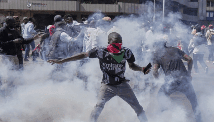 Kenya, proteste contro il governo: almeno 12 morti e oltre 400 feriti