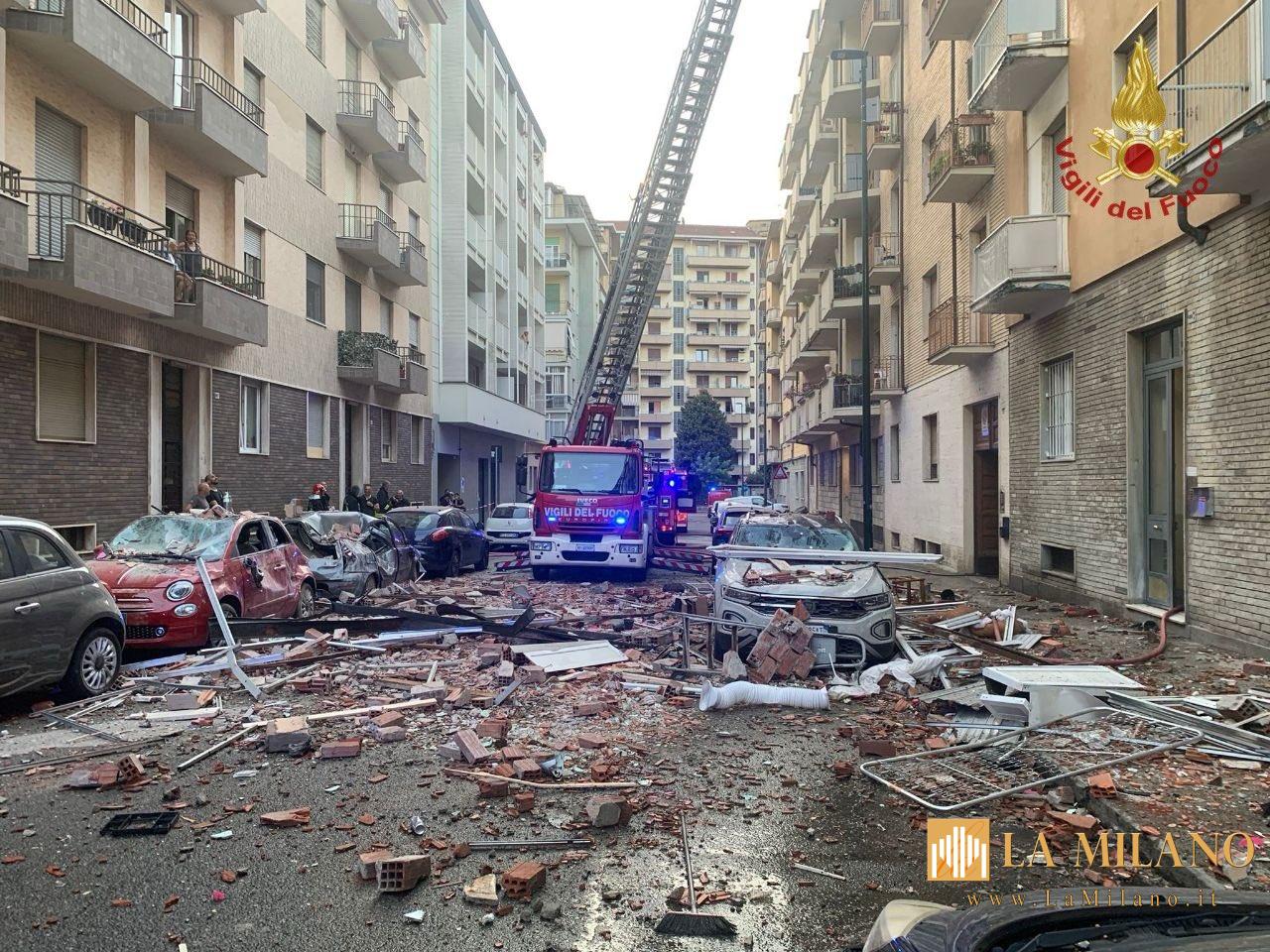 Torino, esplosione nella notte in via Nizza feriti cinque, grave un bambino di 12 anni
