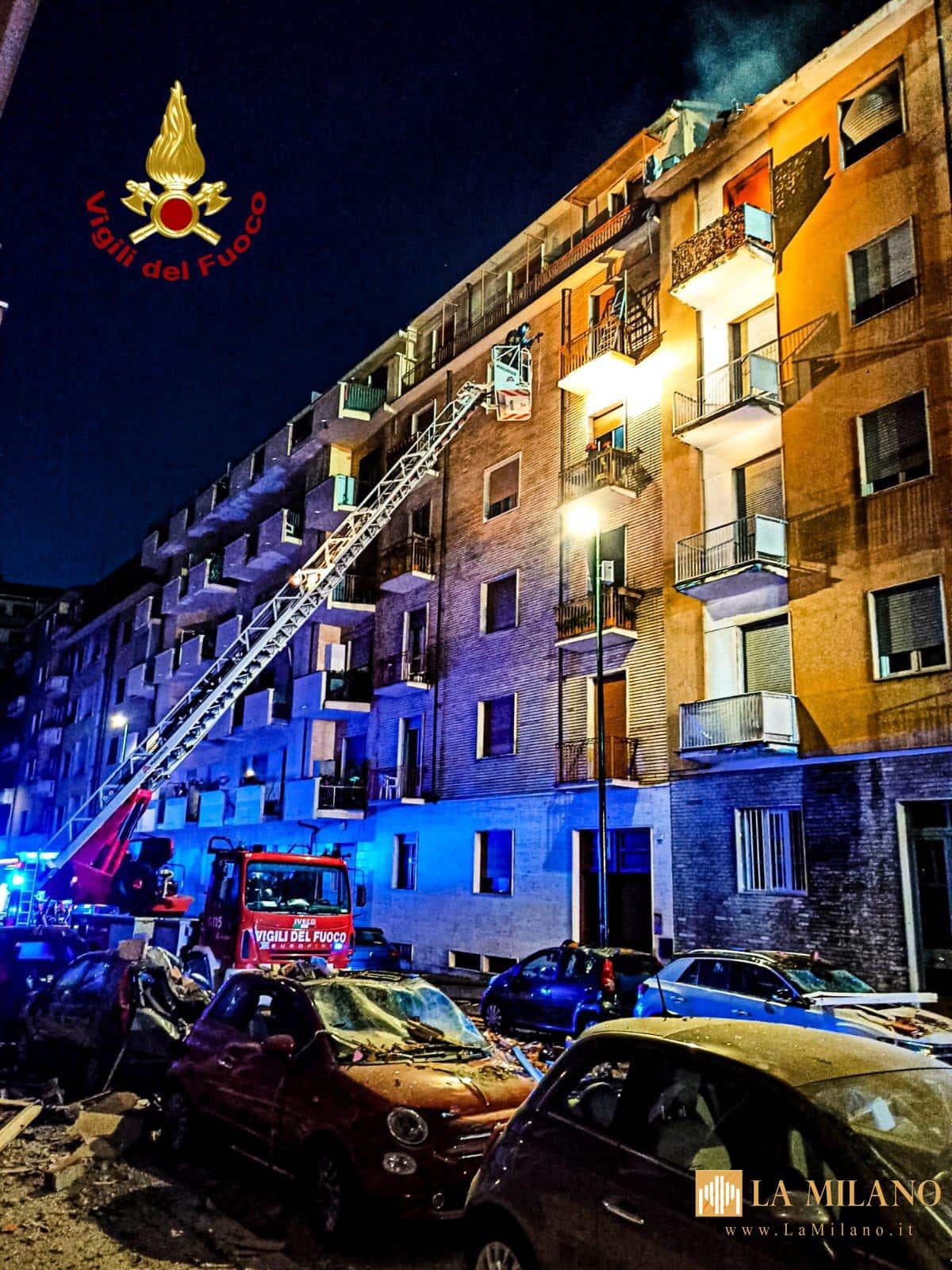 Torino, esplosione nella notte in via Nizza feriti cinque, grave un bambino di 12 anni