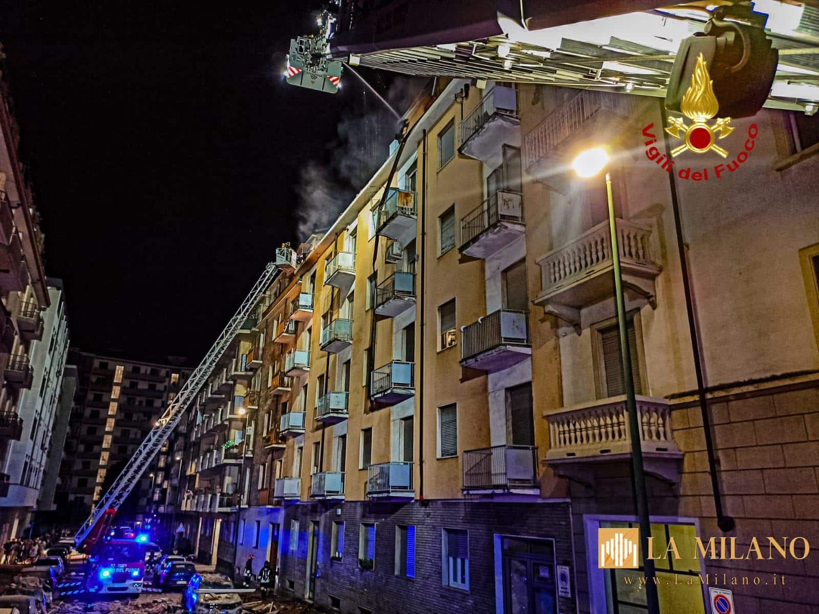 Torino, esplosione nella notte in via Nizza feriti cinque, grave un bambino di 12 anni