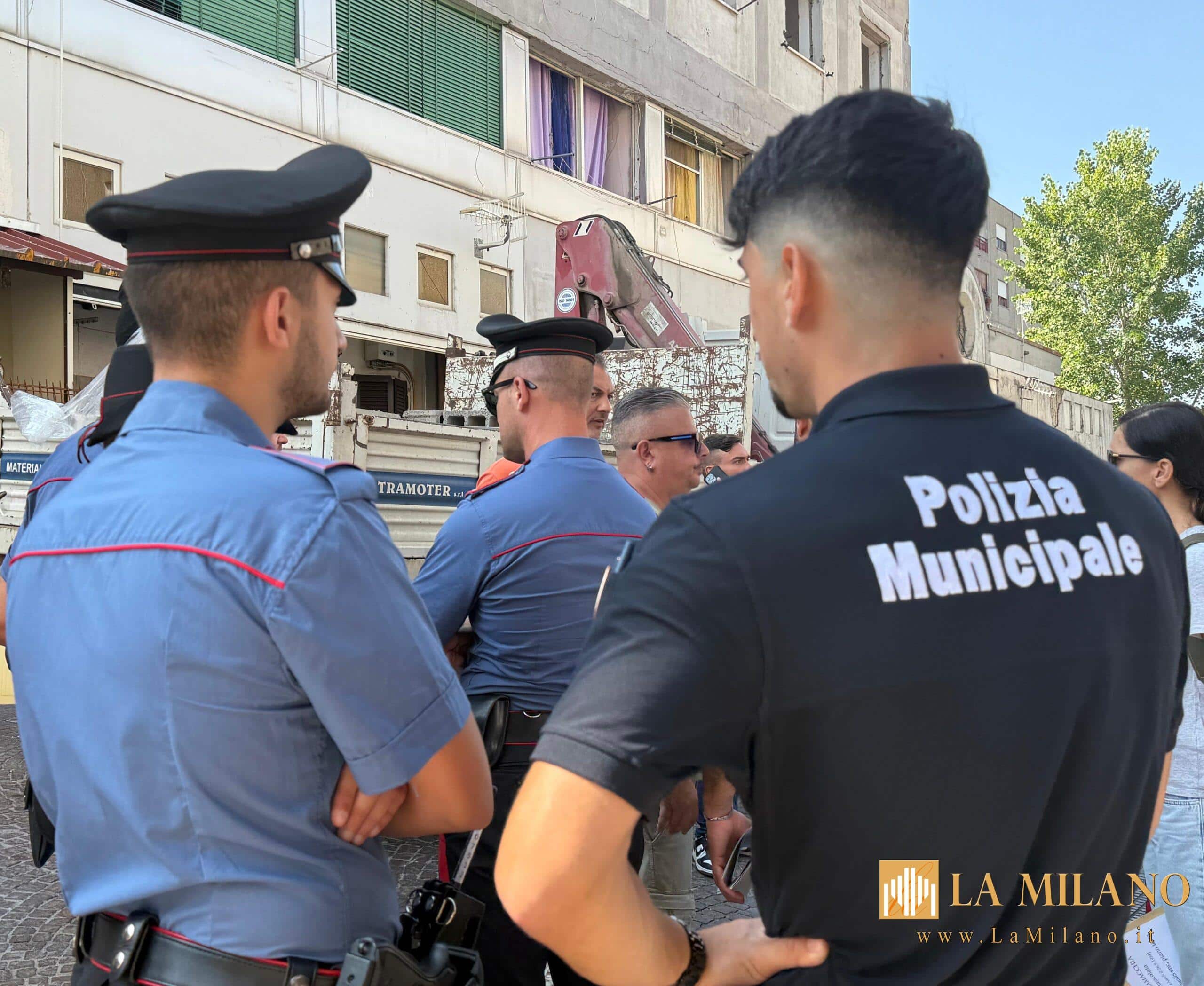 Napoli, sgomberata roccaforte del clan De Martino: Sequestrati 16 immobili comunali