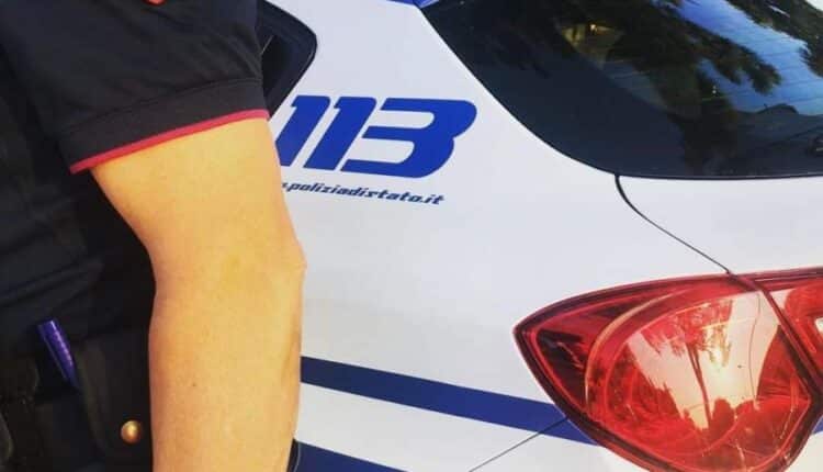 Mantova, tentato suicidio sul Ponte dei Mulini: due agenti riescono a salvarlo