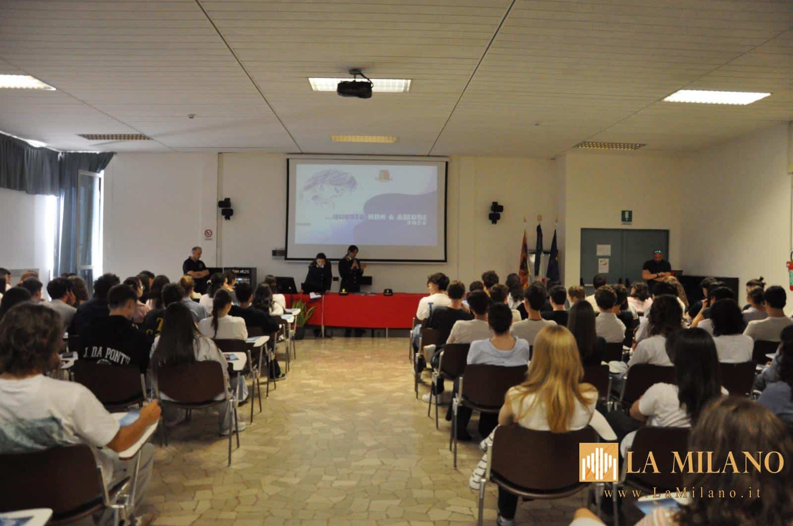 “Questo non è amore”: la Polizia di Stato al Liceo “Da Ponte” dopo il sondaggio shock