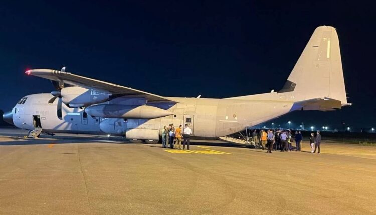 Il piccolo Adam e altri cinque bambini feriti a Gaza arrivano a Milano: “La Lombardia è pronta a curarli”.