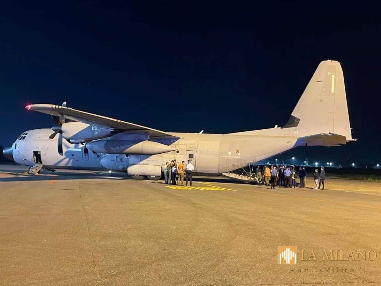 Il piccolo Adam e altri cinque bambini feriti a Gaza arrivano a Milano: “La Lombardia è pronta a curarli”.