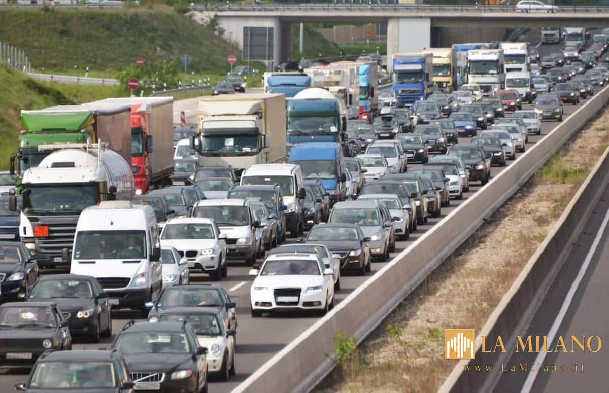 Stop ai diesel Euro 5 dal 1° ottobre, ma Salvini punta al rinvio: cosa cambia per milioni di automobilisti.