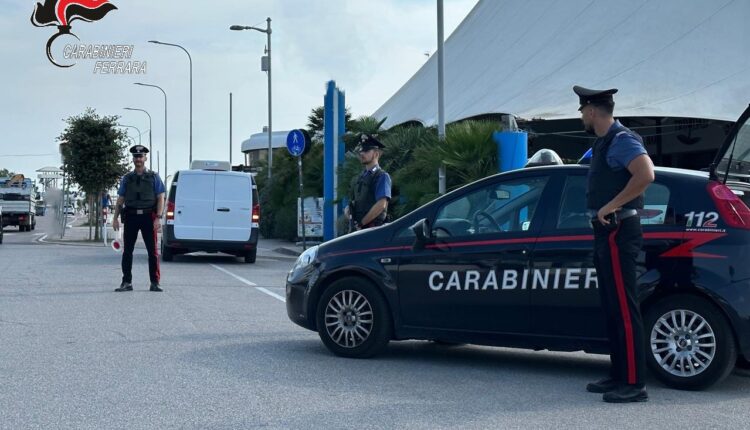 Movida sotto controllo, denunce e segnalazioni per droga e alcol a Comacchio e Lidi