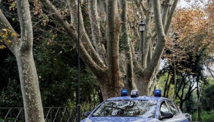 Fino Mornasco, blitz antidroga della Squadra Mobile: Arrestato spacciatore nel bosco