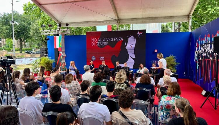 Insieme contro la violenza di genere: a Roma l’incontro al Villaggio Arma