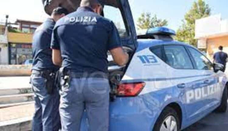 Teramo, rifiuta di pagare il conto e aggredisce i poliziotti: 35enne denunciato