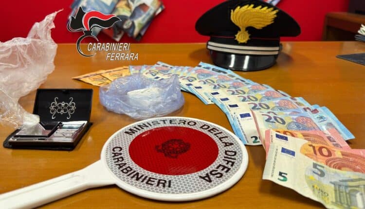 Mesola, fermato per un controllo e trovato con cocaina in hotel: Arrestato 25enne