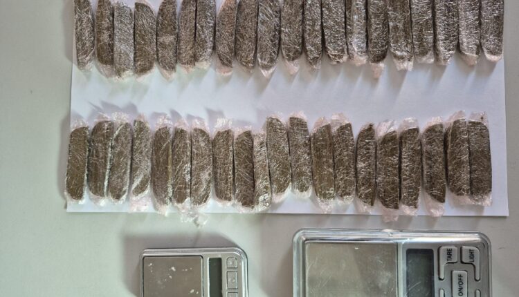 Napoli, arrestata 47enne per spaccio di droga