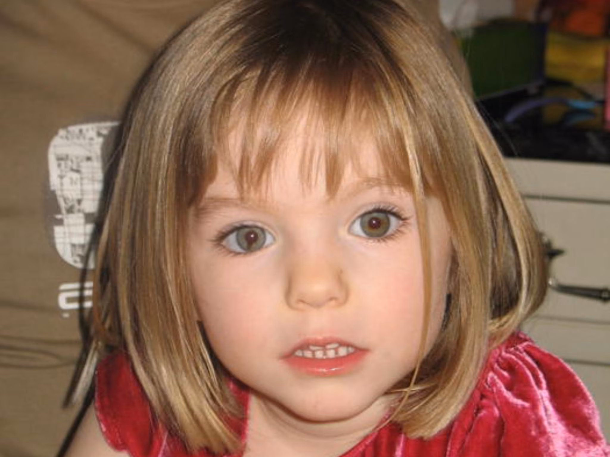 Caso Maddie McCann, riprendono le ricerche nei pozzi in Algarve: è corsa contro il tempo.