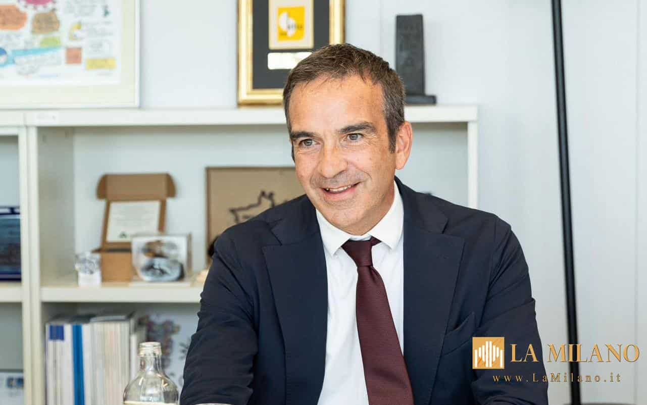 Roberto Occhiuto indagato per corruzione: il presidente della Calabria si difende sui social.