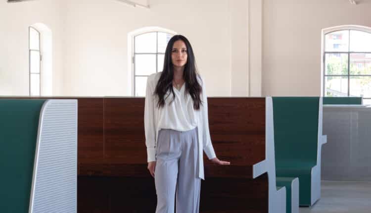 Greta Beluffi vince il Premio di Laurea Fondazione Prada 2025 con una tesi su Eva Sørensen