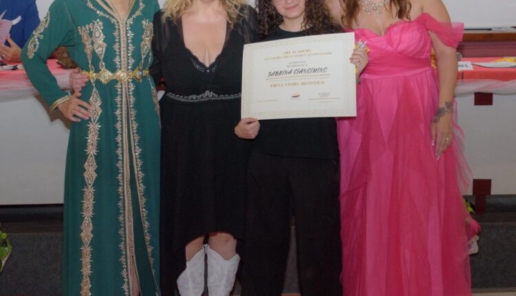 Art Academy Show: lo splendido spettacolo con esame finale per l'Accademia ART ACADEMY di Novara