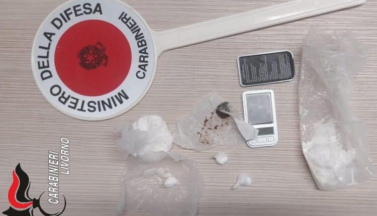Campo nell’Elba: arrestato in flagranza 40enne trovato con droga in casa.
