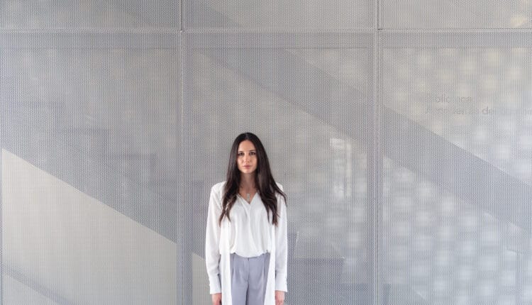 Greta Beluffi vince il Premio di Laurea Fondazione Prada 2025 con una tesi su Eva Sørensen