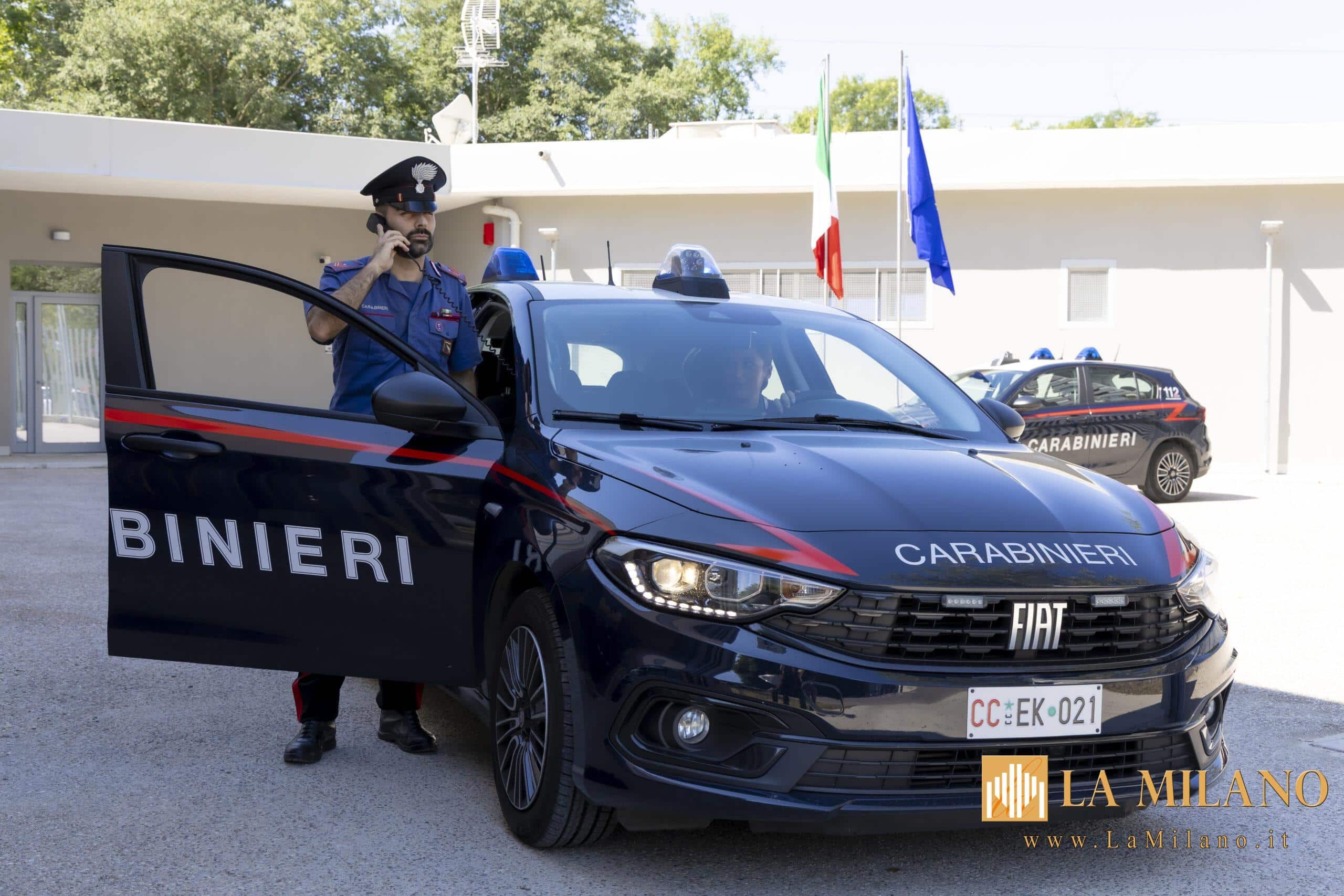 Bologna, fermato pusher in fuga con hashish, cocaina e 480 euro