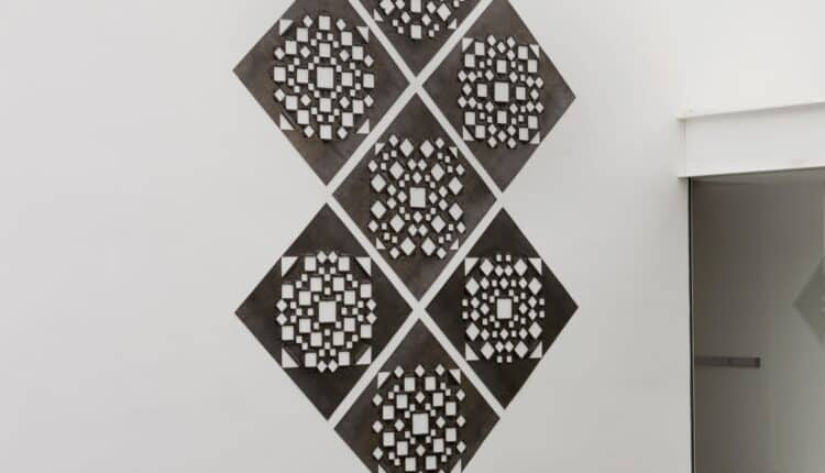 Milano celebra Remo Salvadori: mostra diffusa tra Palazzo Reale, Museo del Novecento e San Gottardo