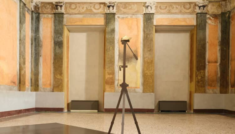 Milano celebra Remo Salvadori: mostra diffusa tra Palazzo Reale, Museo del Novecento e San Gottardo