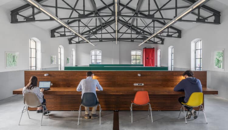 Greta Beluffi vince il Premio di Laurea Fondazione Prada 2025 con una tesi su Eva Sørensen